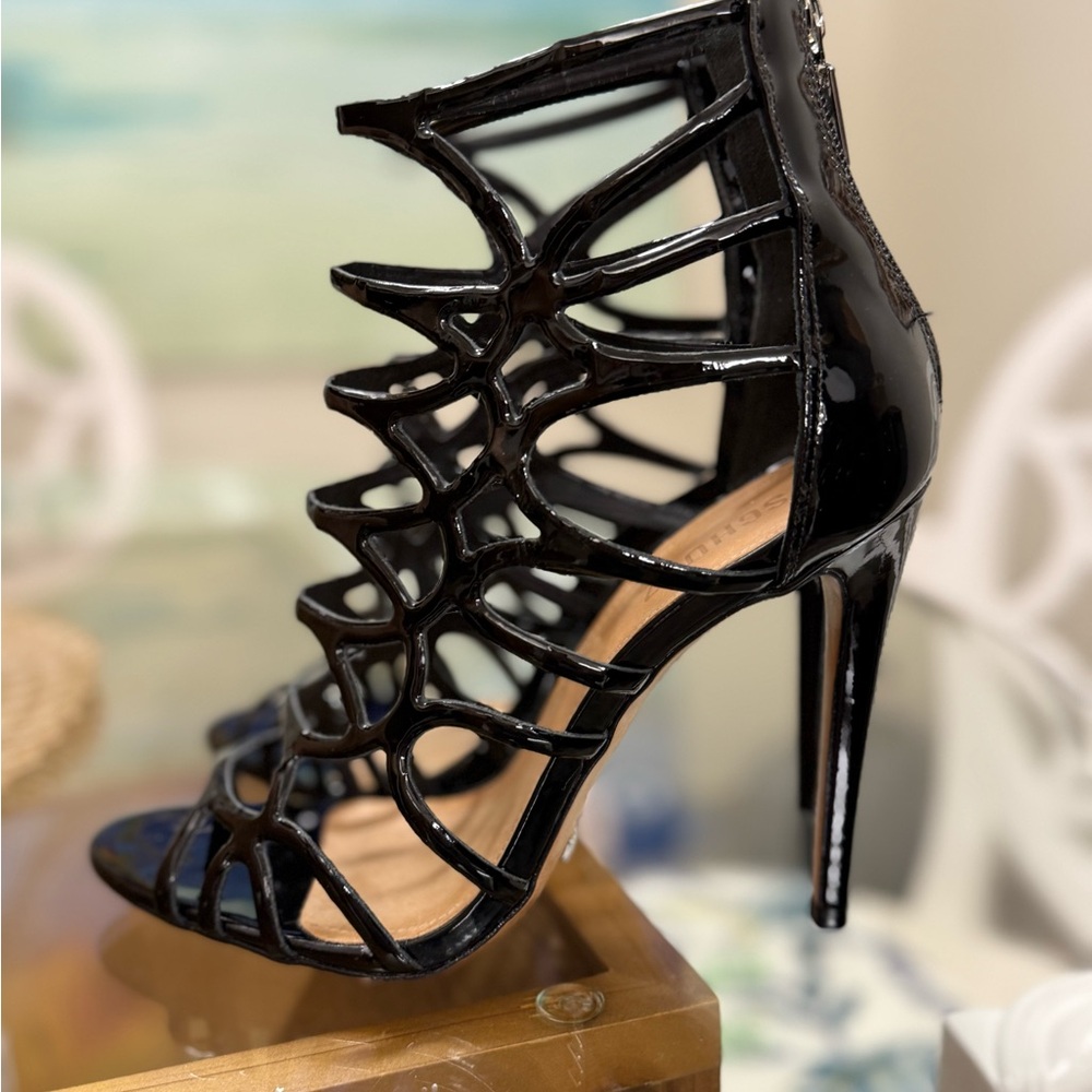 Schutz Joanna high stiletto gladiator sandal in black patent leather size 7.5